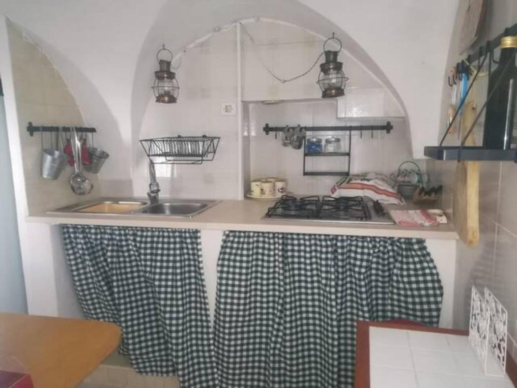 Vico Anglani Guest House Ostuni Exterior foto